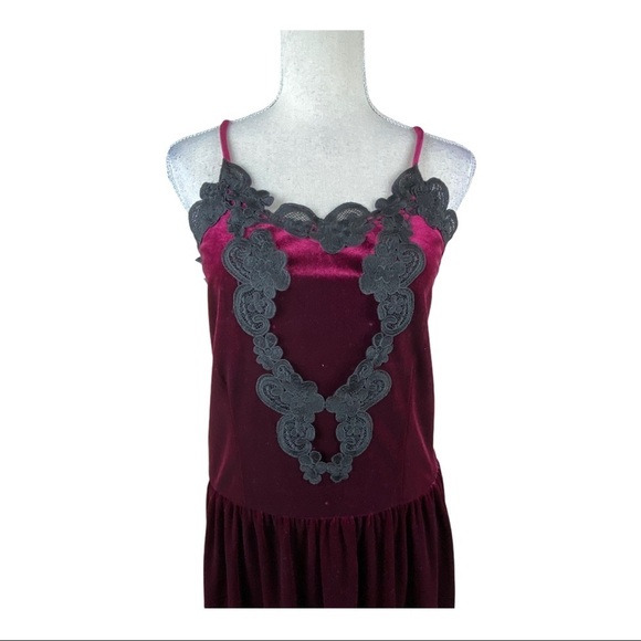 NWT. Romeo & Juliet Couture Red Midi Dress Size M. - Picture 5 of 10